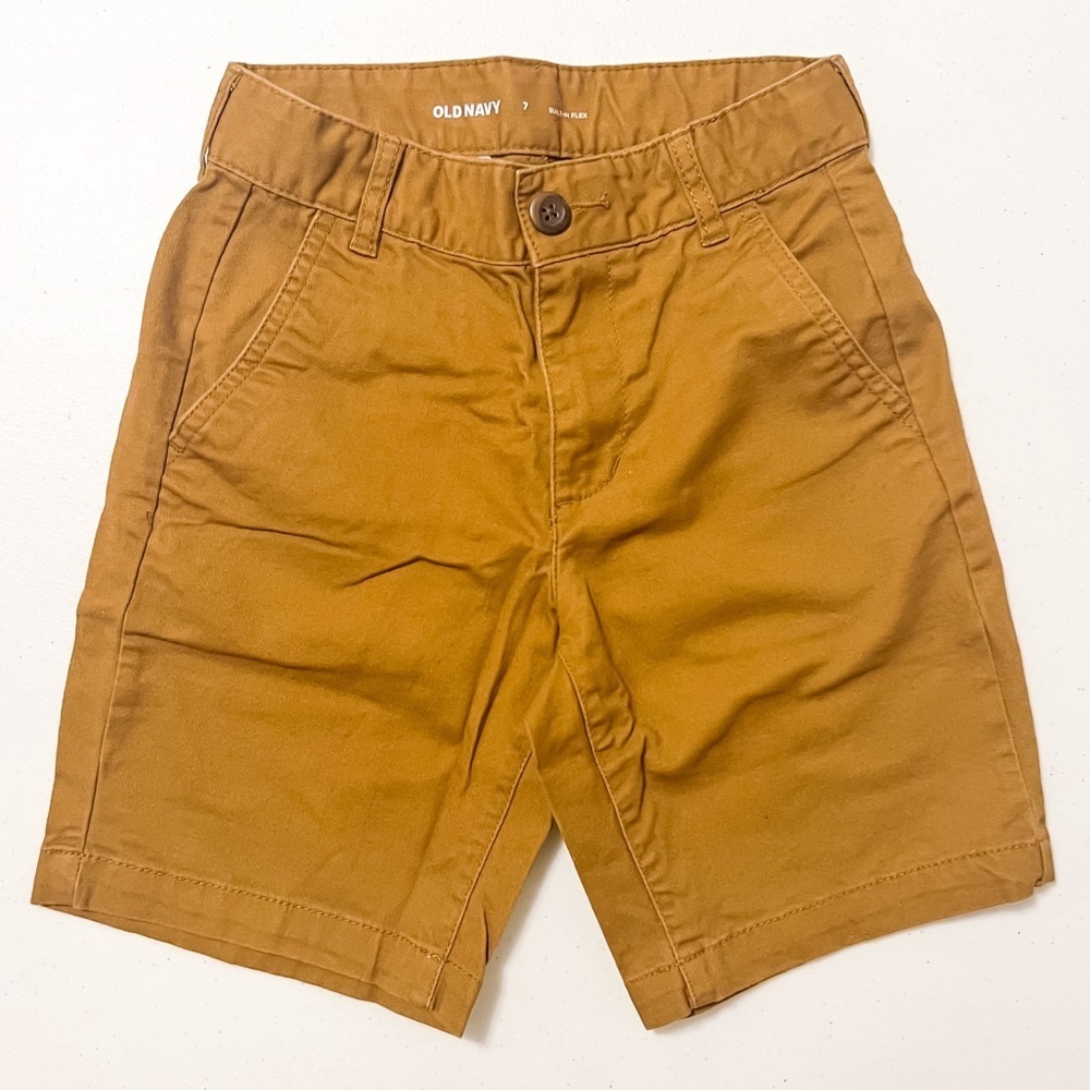 Old Navy Boys Knee Length Straight Twill Shorts - Tan, Size 7